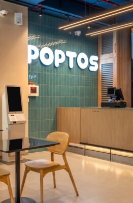 Poptos Cafe